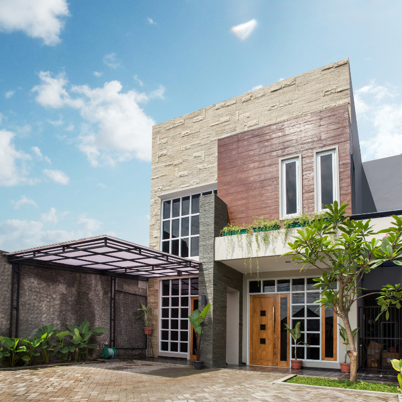 Garden-Level Townhouse